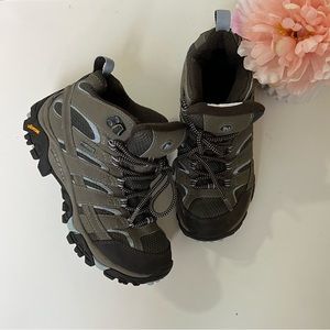 Merrell Moab mid hiking boots